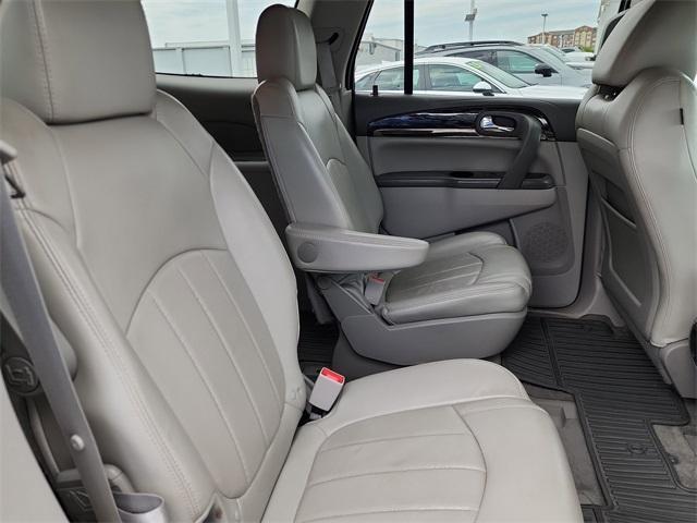 used 2014 Buick Enclave car, priced at $6,000