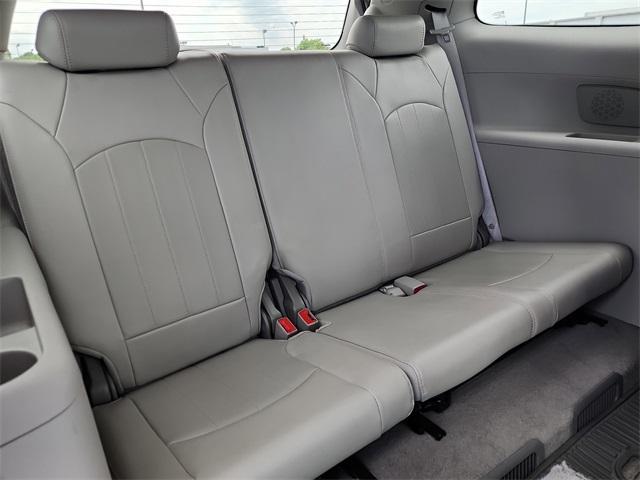 used 2014 Buick Enclave car, priced at $6,000