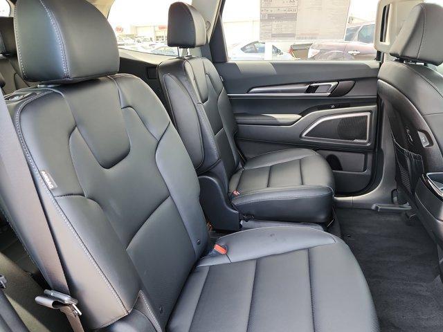 new 2025 Kia Telluride car, priced at $39,768