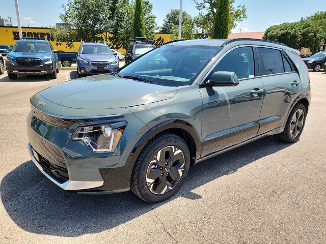 new 2025 Kia Niro EV car, priced at $28,145