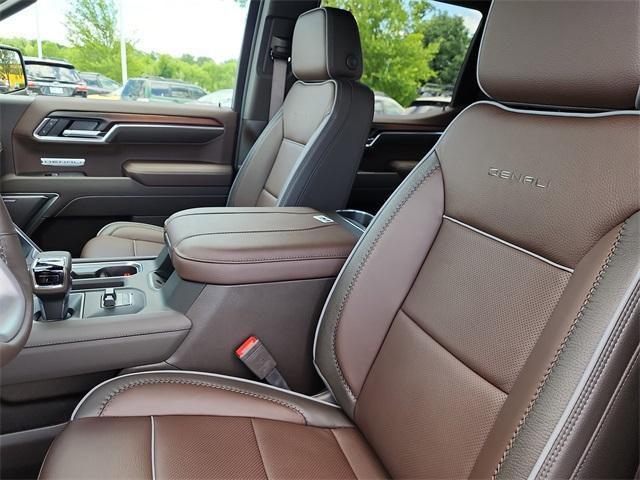 new 2025 GMC Sierra 1500 car, priced at $65,895