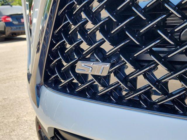 new 2025 Buick Envision car, priced at $38,240