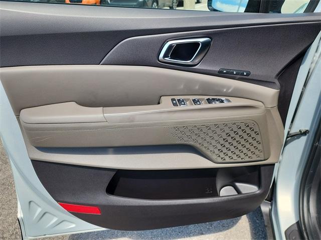 new 2025 Kia Carnival car, priced at $41,275