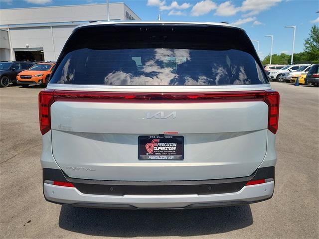 new 2025 Kia Carnival car, priced at $41,275