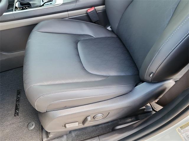 new 2025 Kia Carnival car, priced at $41,275