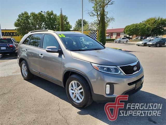 used 2015 Kia Sorento car, priced at $5,000