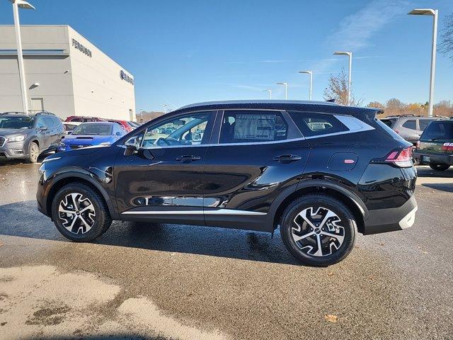 new 2025 Kia Sportage car, priced at $30,984