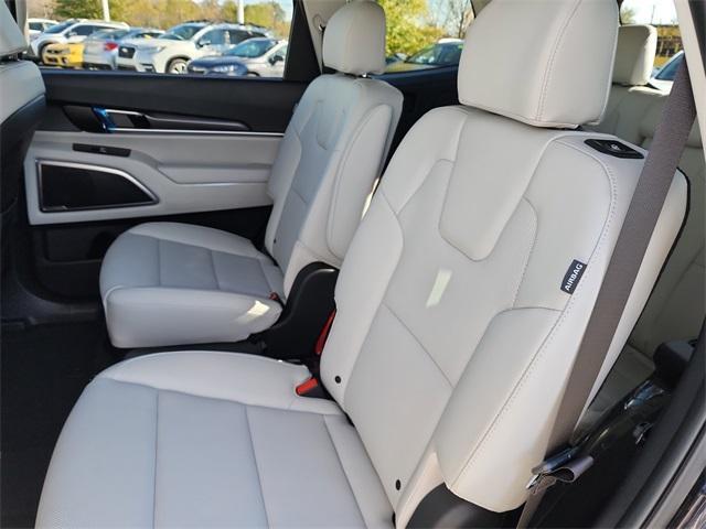 new 2025 Kia Telluride car, priced at $39,734
