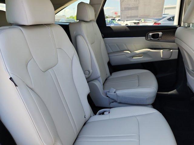 new 2025 Kia Sorento car, priced at $39,553