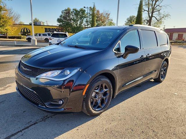 used 2020 Chrysler Pacifica car, priced at $14,000