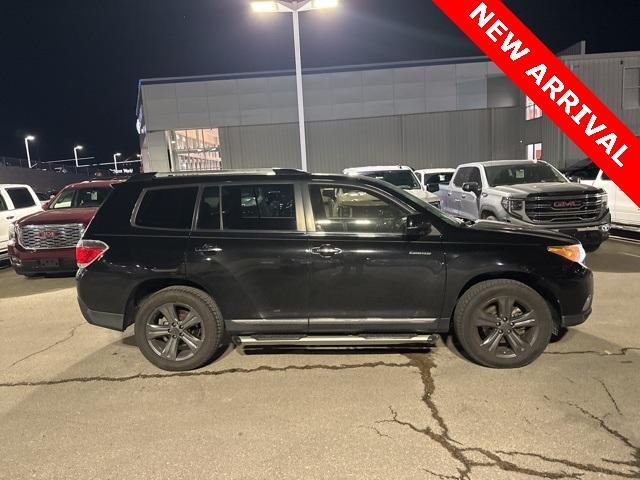 used 2011 Toyota Highlander car, priced at $10,000