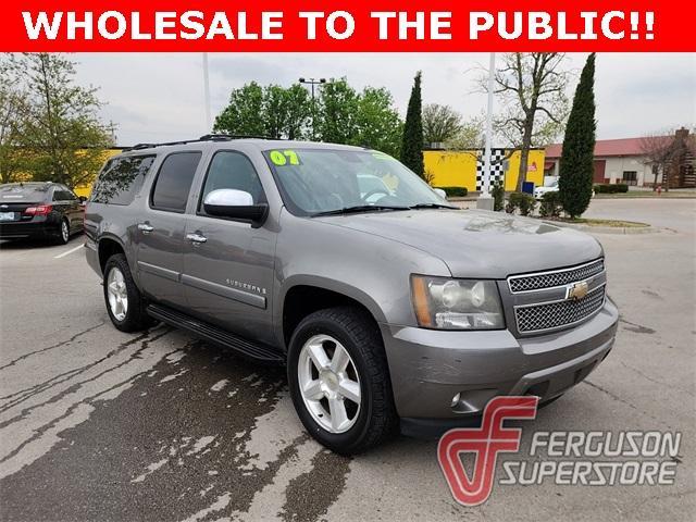 used 2007 Chevrolet Suburban car, priced at $8,000