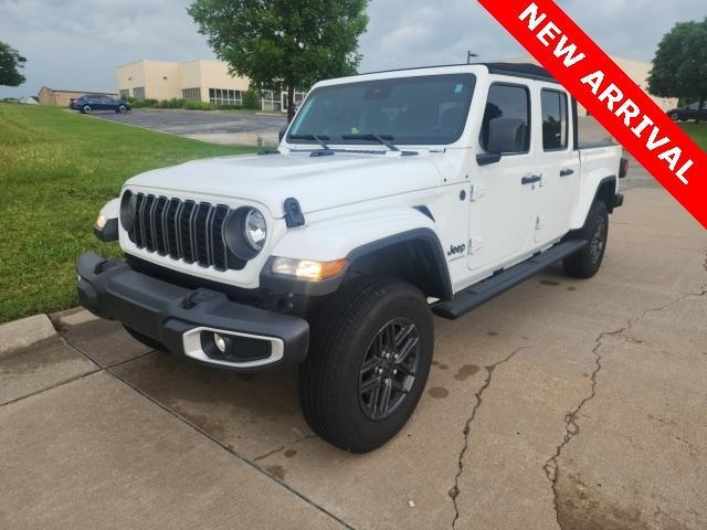 used 2024 Jeep Gladiator car, priced at $37,500