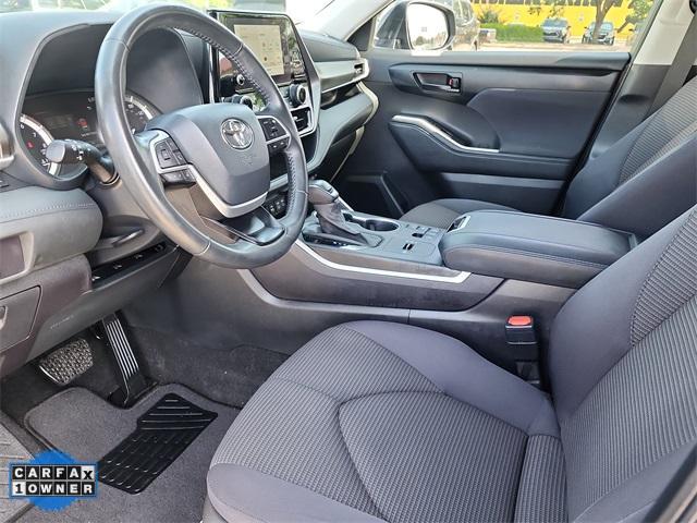 used 2023 Toyota Highlander car, priced at $33,500
