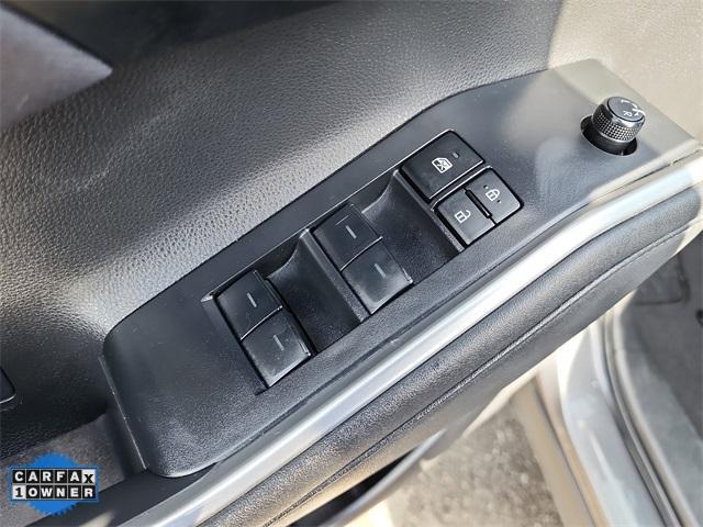 used 2023 Toyota Highlander car, priced at $33,500