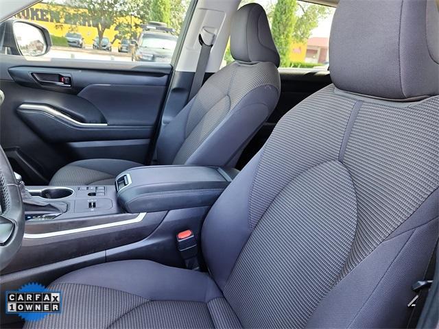 used 2023 Toyota Highlander car, priced at $33,500