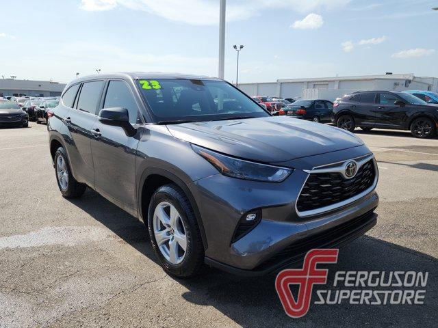used 2023 Toyota Highlander car, priced at $34,000