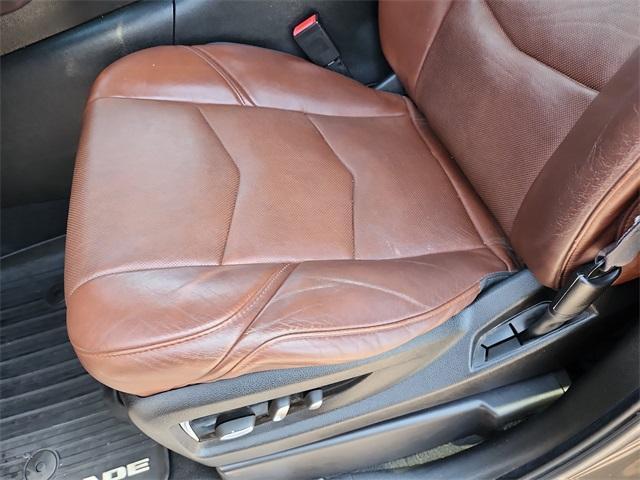 used 2015 Cadillac Escalade ESV car, priced at $18,000