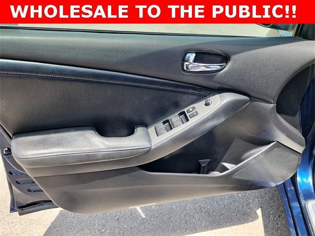 used 2009 Nissan Altima car, priced at $5,000