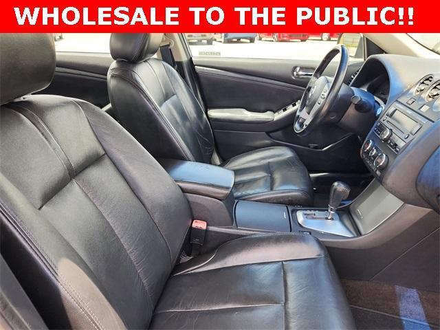 used 2009 Nissan Altima car, priced at $5,000