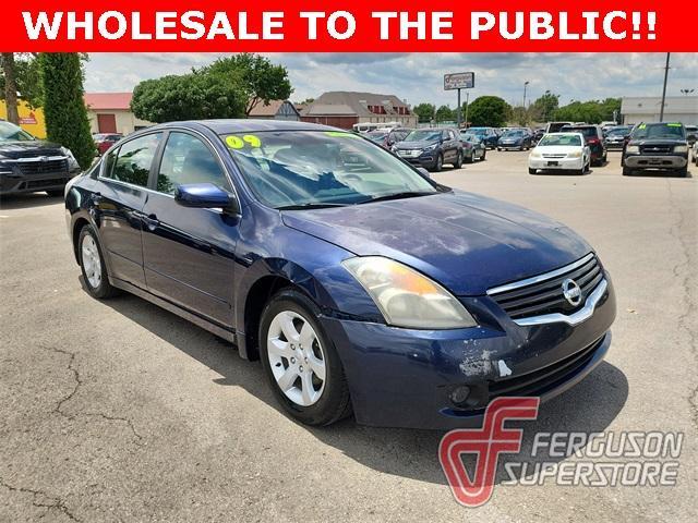 used 2009 Nissan Altima car, priced at $5,000
