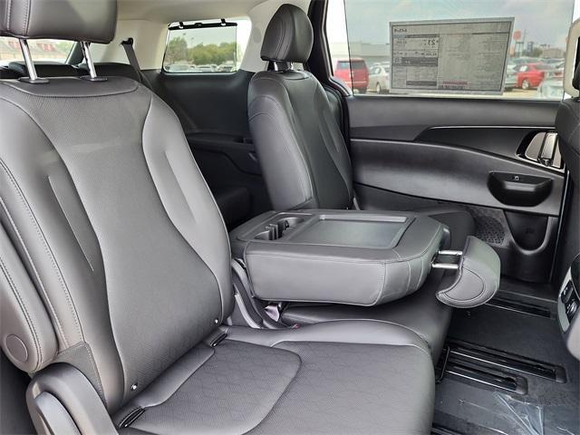 new 2026 Kia Carnival car, priced at $47,020