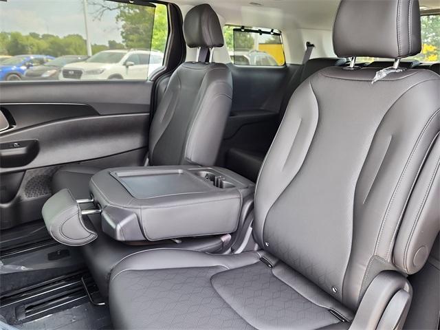 new 2026 Kia Carnival car, priced at $47,020