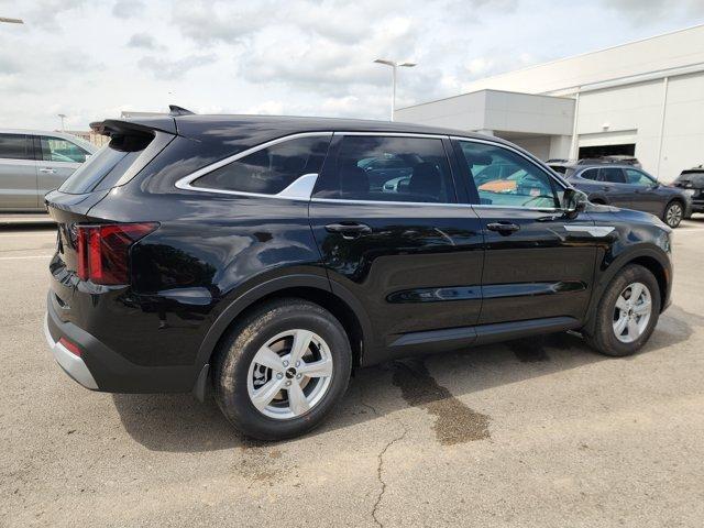 new 2025 Kia Sorento car, priced at $30,710