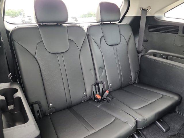 new 2025 Kia Sorento car, priced at $38,300