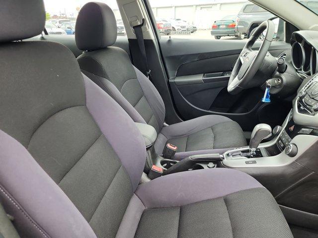 used 2014 Chevrolet Cruze car, priced at $6,000