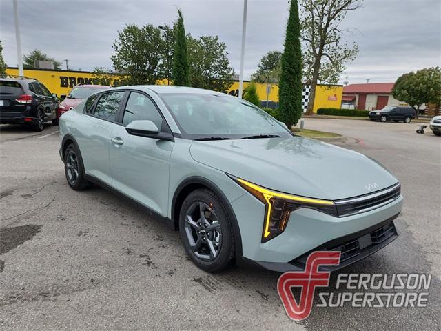 new 2025 Kia K4 car, priced at $23,701