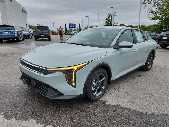 new 2025 Kia K4 car, priced at $23,701