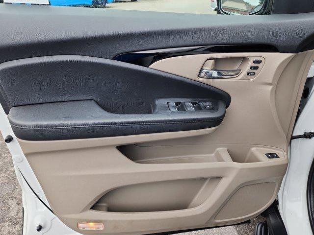 used 2022 Honda Pilot car, priced at $35,000