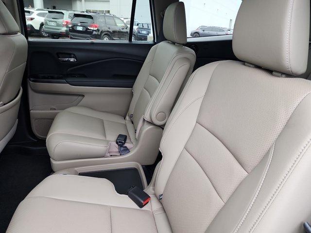 used 2022 Honda Pilot car, priced at $35,000