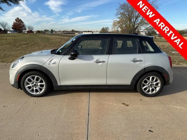 used 2015 MINI Hardtop car, priced at $14,000