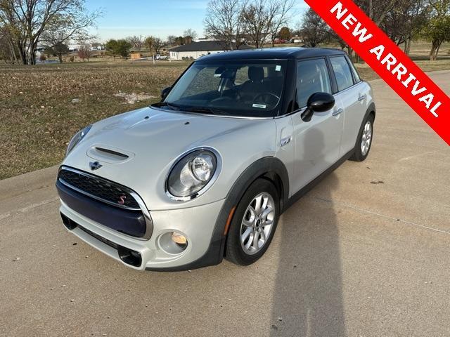 used 2015 MINI Hardtop car, priced at $14,000