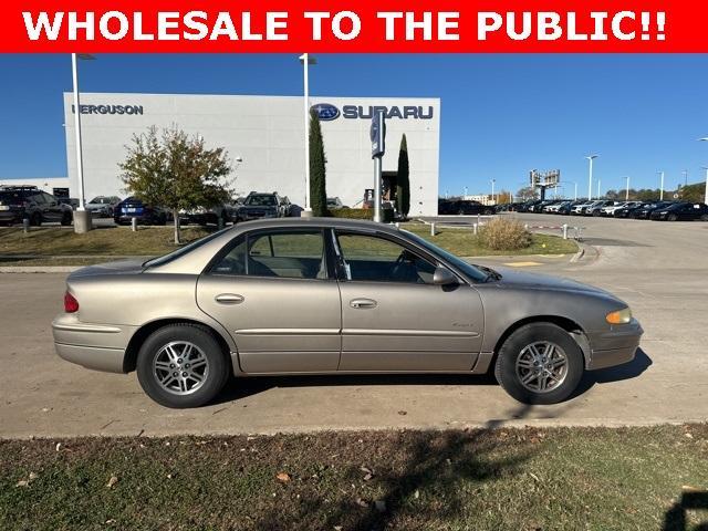 used 2001 Buick Regal car, priced at $5,000