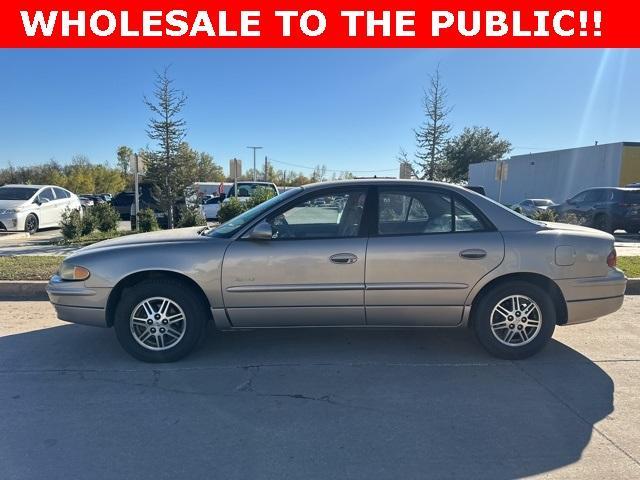 used 2001 Buick Regal car, priced at $5,000