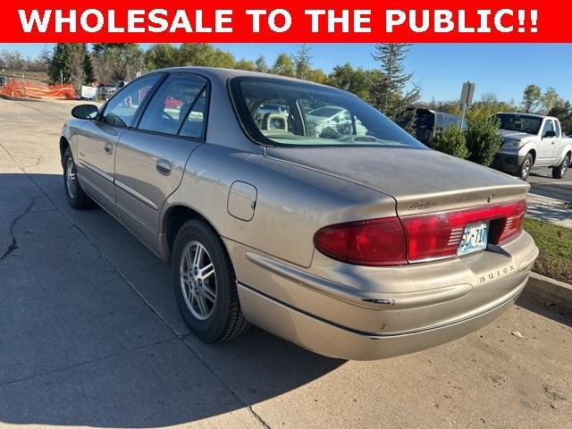 used 2001 Buick Regal car, priced at $5,000