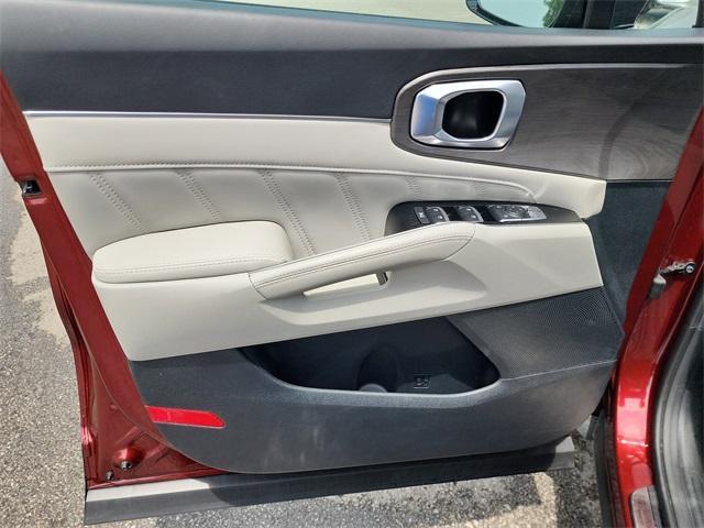 used 2025 Kia Sorento car, priced at $40,000