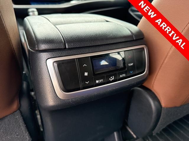 used 2019 Toyota Highlander car, priced at $26,500
