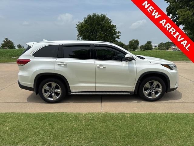 used 2019 Toyota Highlander car, priced at $26,500