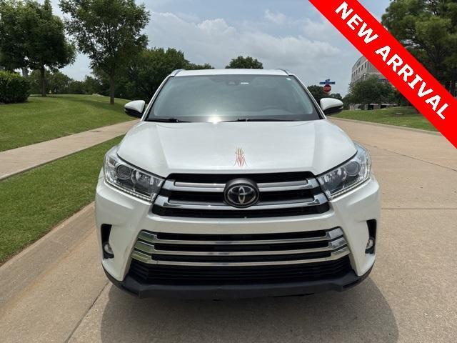 used 2019 Toyota Highlander car, priced at $26,500