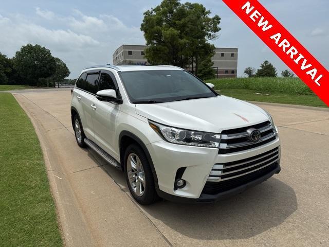 used 2019 Toyota Highlander car, priced at $26,500