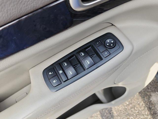 used 2011 Jeep Grand Cherokee car, priced at $7,500