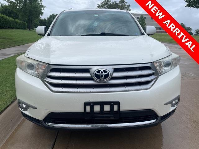 used 2013 Toyota Highlander car, priced at $16,000