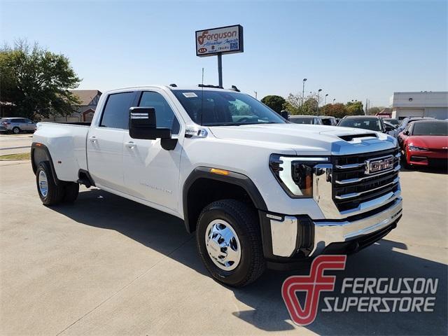 new 2025 GMC Sierra 3500 car, priced at $70,715