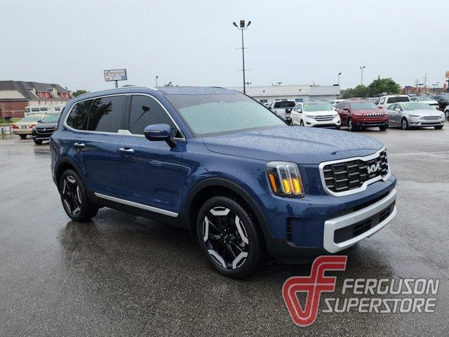 used 2025 Kia Telluride car, priced at $37,000