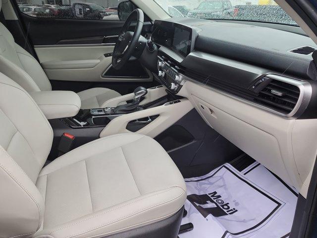 used 2025 Kia Telluride car, priced at $37,000