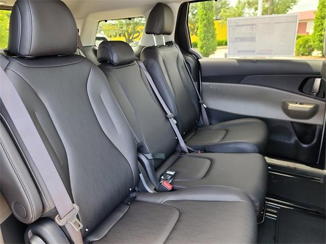 new 2025 Kia Carnival car, priced at $41,275